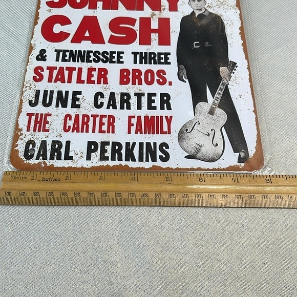 Vintage Vibe NWT Johnny Cash Show Tin Metal Sign Red White Black Rusty - Picture 5 of 6